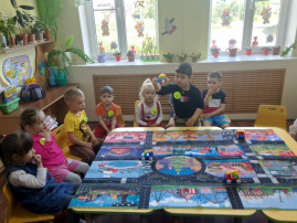 Скоро лето! Повторяем правила дорожного движения Скоро лето! Повторяем правила дорожного движения.